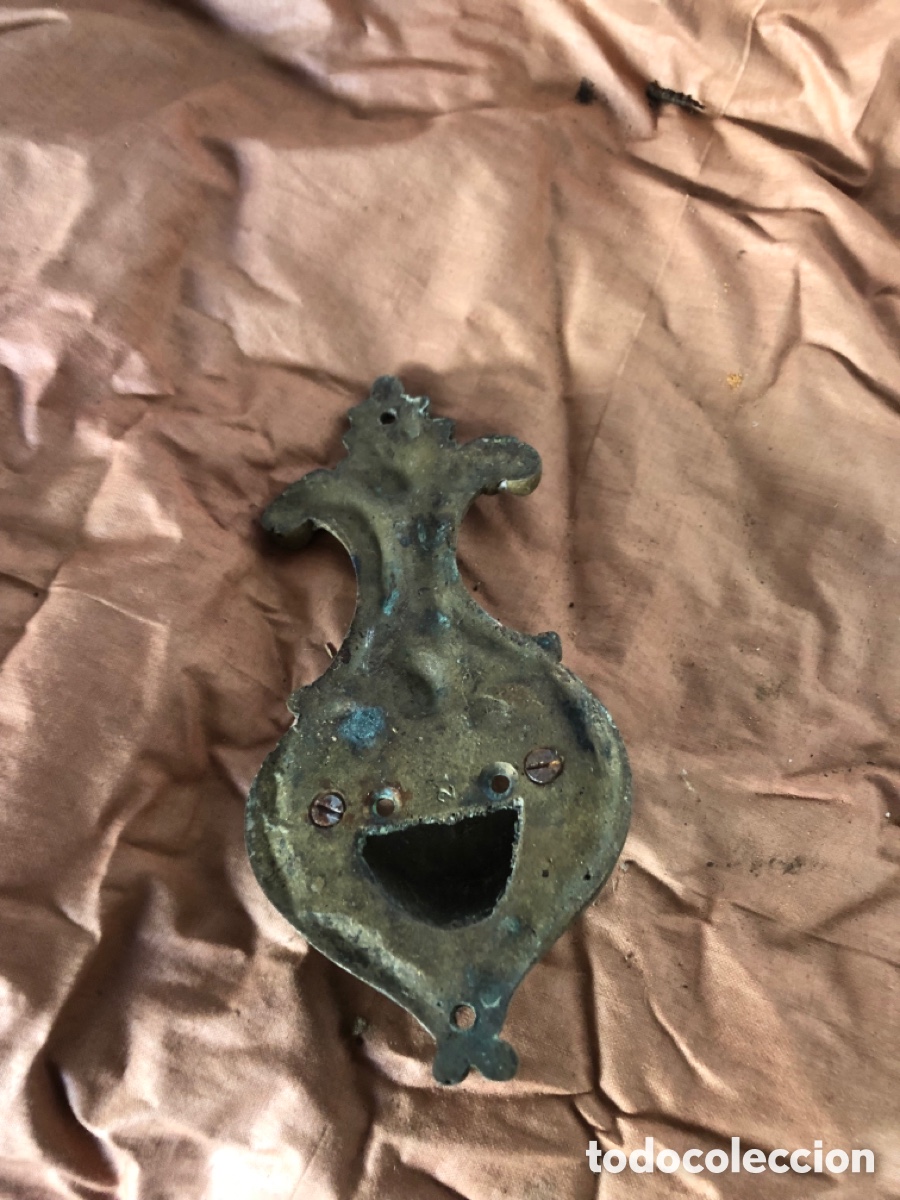 Antig&uuml;edades: Benditera de bronce - Foto 2