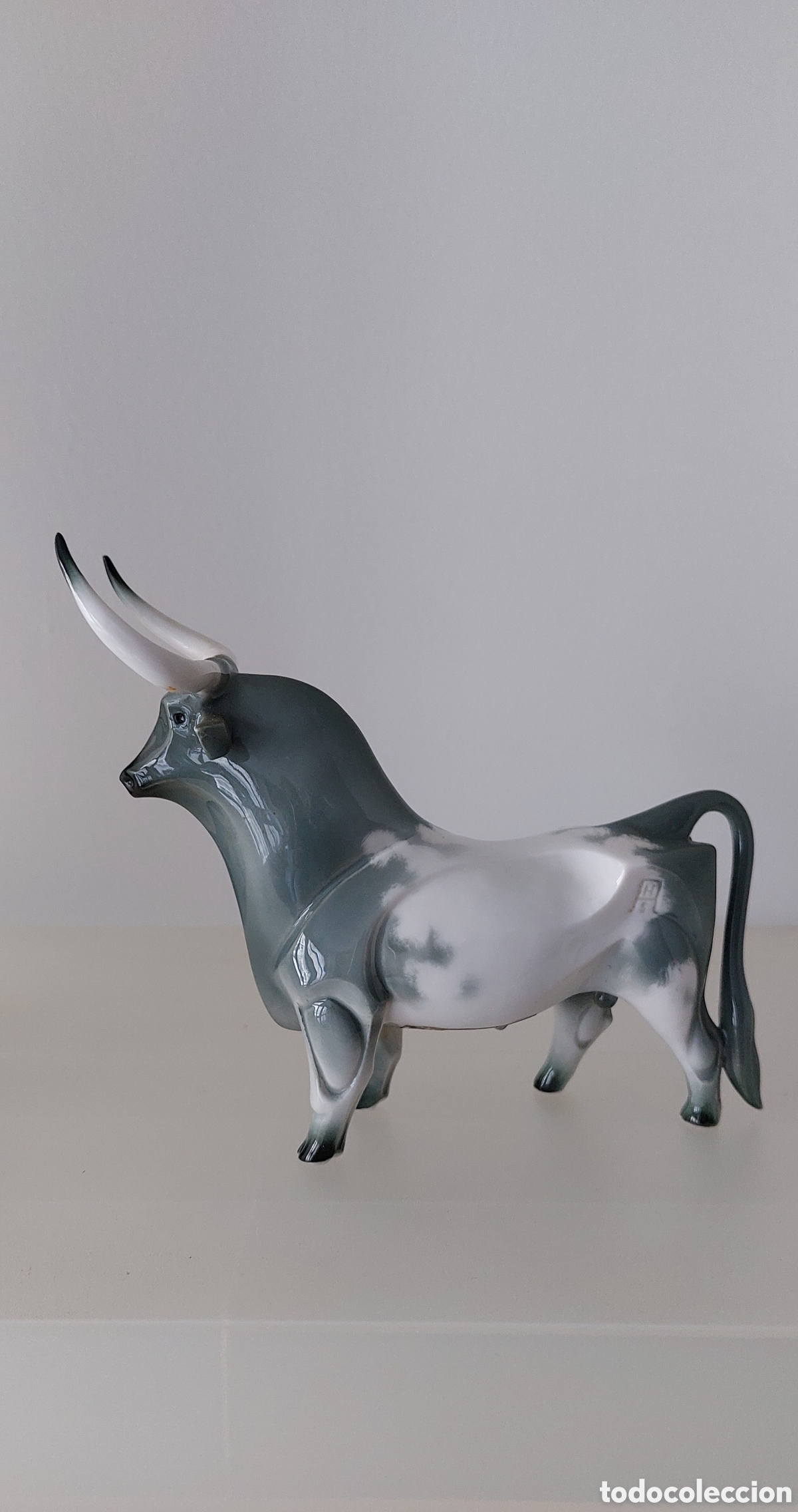 Antig&uuml;edades: Toro de Algora - Foto 3