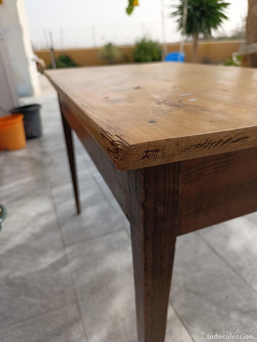 Antig&uuml;edades: Mesa tocinera de madera noble. - Foto 5