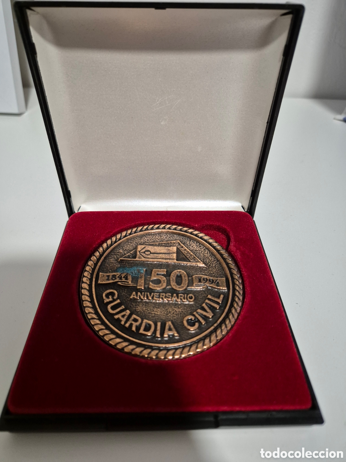 Antiguidades: Medall&oacute;n Bronce Guardia Civil 15 Aniversario