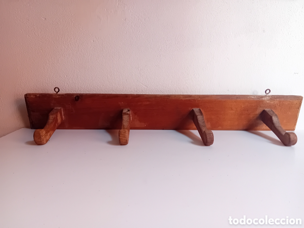 Antig&uuml;edades: antiguo perchero de madera - Foto 1