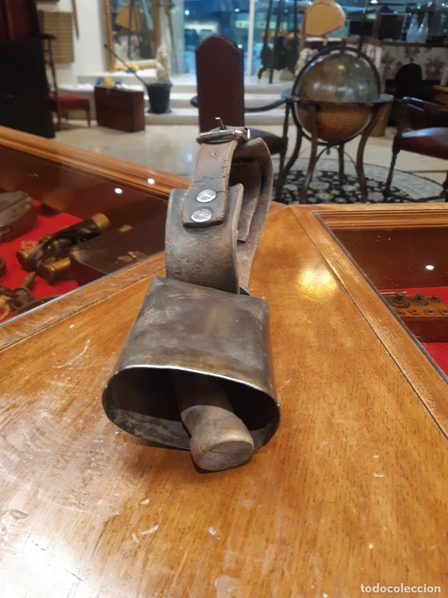 Antig&uuml;edades: CENCERRO GRANDE. MUY CHULO - Foto 2