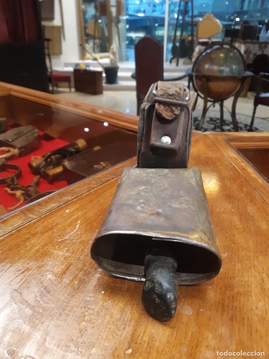 Antig&uuml;edades: CENCERRO GRANDE. MUY CHULO - Foto 2