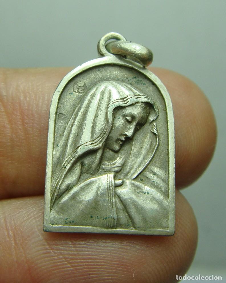 Antig&uuml;edades: Medalla religiosa de PLATA. Virgen. - Foto 1