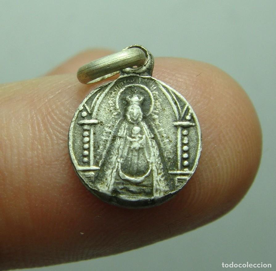 Antig&uuml;edades: Medalla religiosa de PLATA. Virgen. - Foto 1