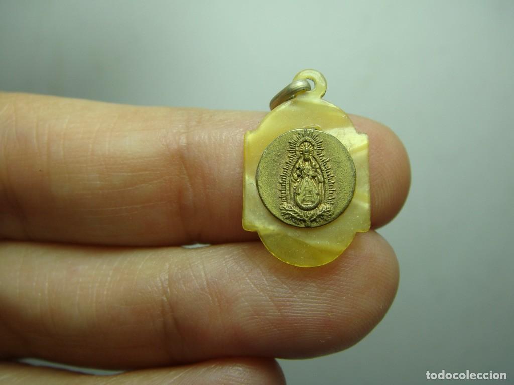 Antig&uuml;edades: Medalla religiosa. Virgen. - Foto 2
