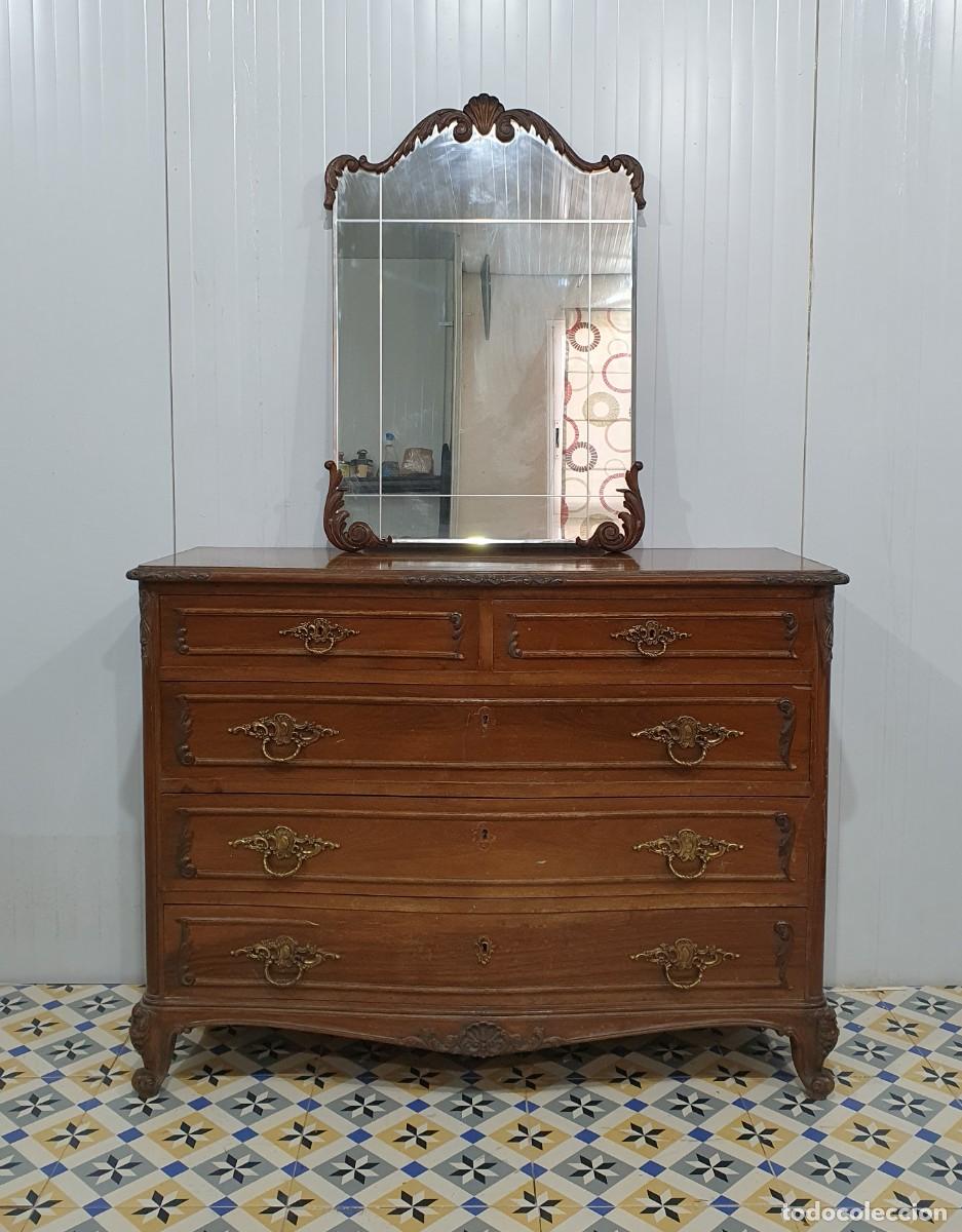 Antig&uuml;edades: Antigua c&oacute;moda con espejo a juego - Foto 1