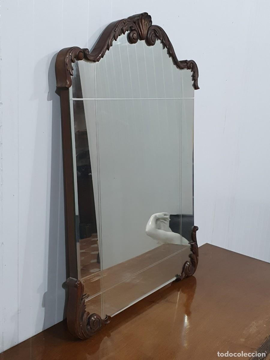 Antig&uuml;edades: Antigua c&oacute;moda con espejo a juego - Foto 3