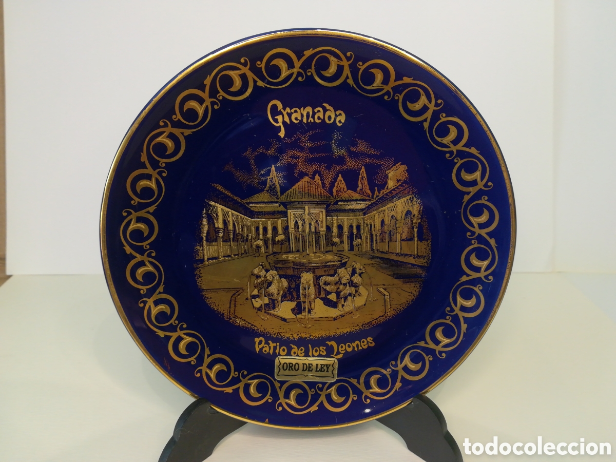 Antig&uuml;edades: Plato azul cobalto y oro de ley - Granada - Foto 1