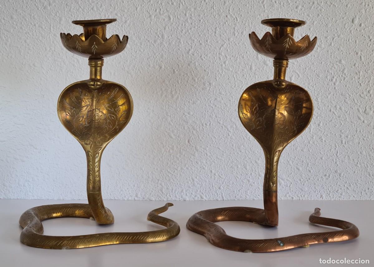 Antig&uuml;edades: Pareja Palmatorias de Bronce Figuras Serpientes Cobra - Decoraci&oacute;n Candelabros Iluminaci&oacute;n Reptil