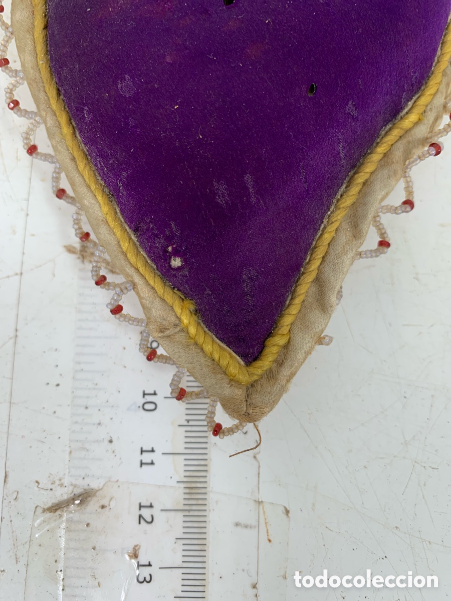 Antig&uuml;edades: 01_ escapulario coraz&oacute;n de tela bordado - Foto 3