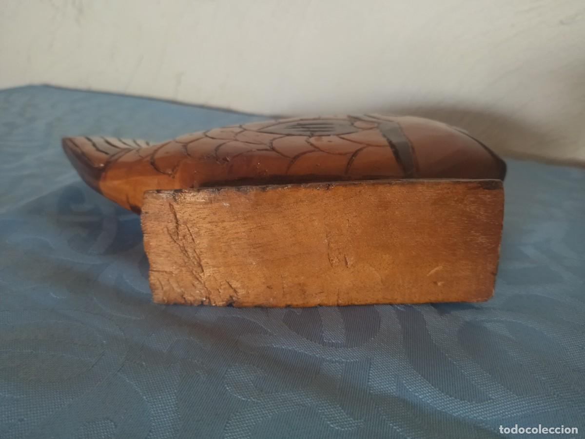 Antig&uuml;edades: Bonito pez tallado en madera. - Foto 8