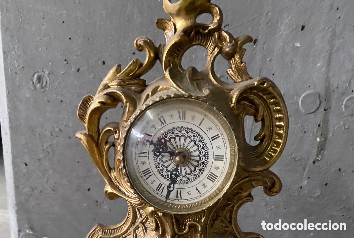 Antig&uuml;edades: Reloj antiguo de metal - Foto 3