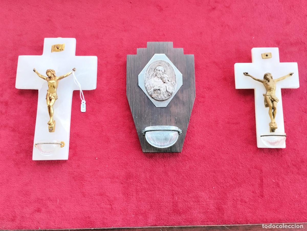 Antig&uuml;edades: 2 CRUCIFIJOS BENDITERA Y UNA BENDITERA DE MADERA - Foto 14