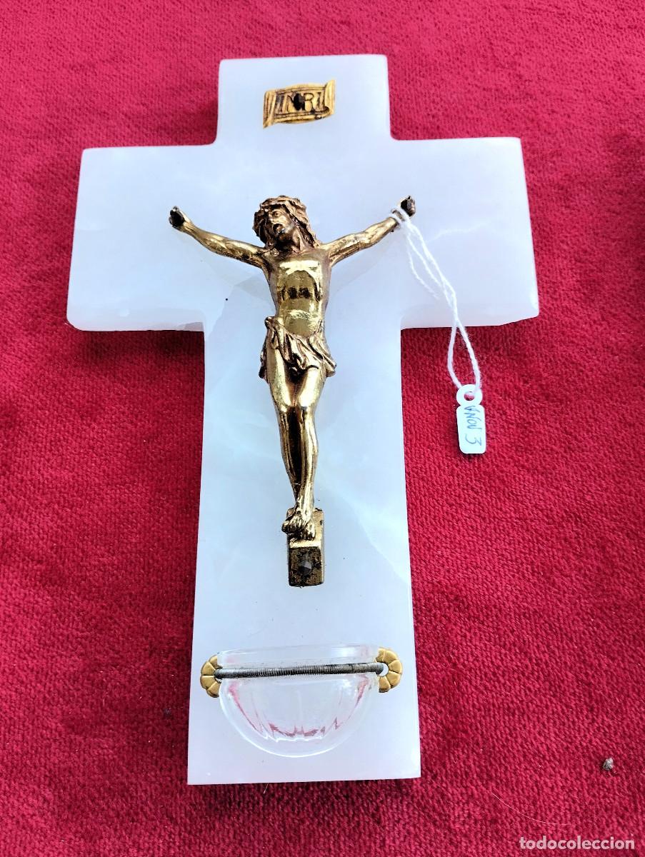 Antig&uuml;edades: 2 CRUCIFIJOS BENDITERA Y UNA BENDITERA DE MADERA - Foto 15