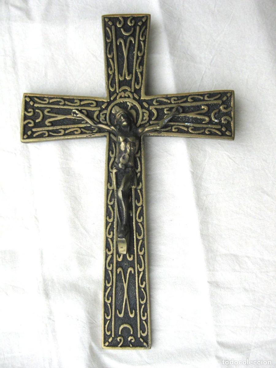 Antig&uuml;edades: CRISTO EN BRONCE MACIZO CON CRUZ DE BRONCE - Foto 1