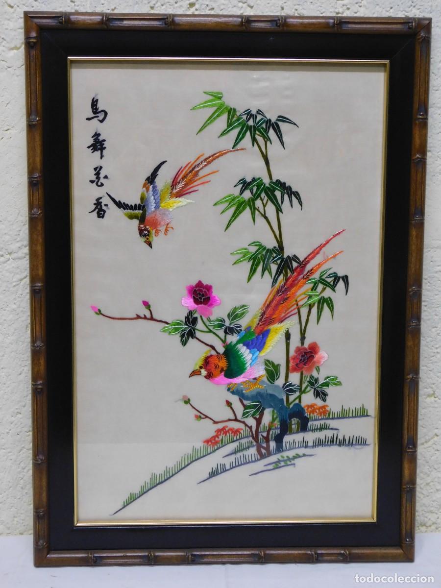 Antig&uuml;edades: BORDADO SOBRE SEDA ORIENTAL - Foto 1