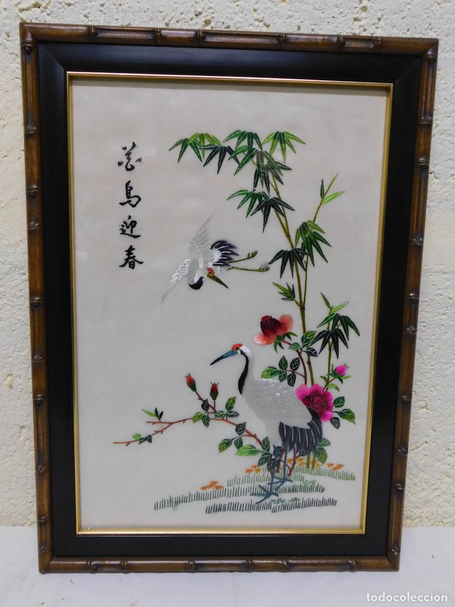 Antig&uuml;edades: BORDADO SOBRE SEDA ORIENTAL - Foto 1