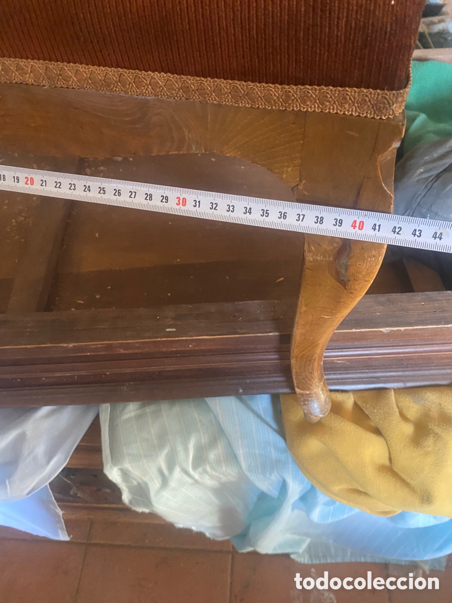 Antig&uuml;edades: Escabel en madera de nogal - Foto 6
