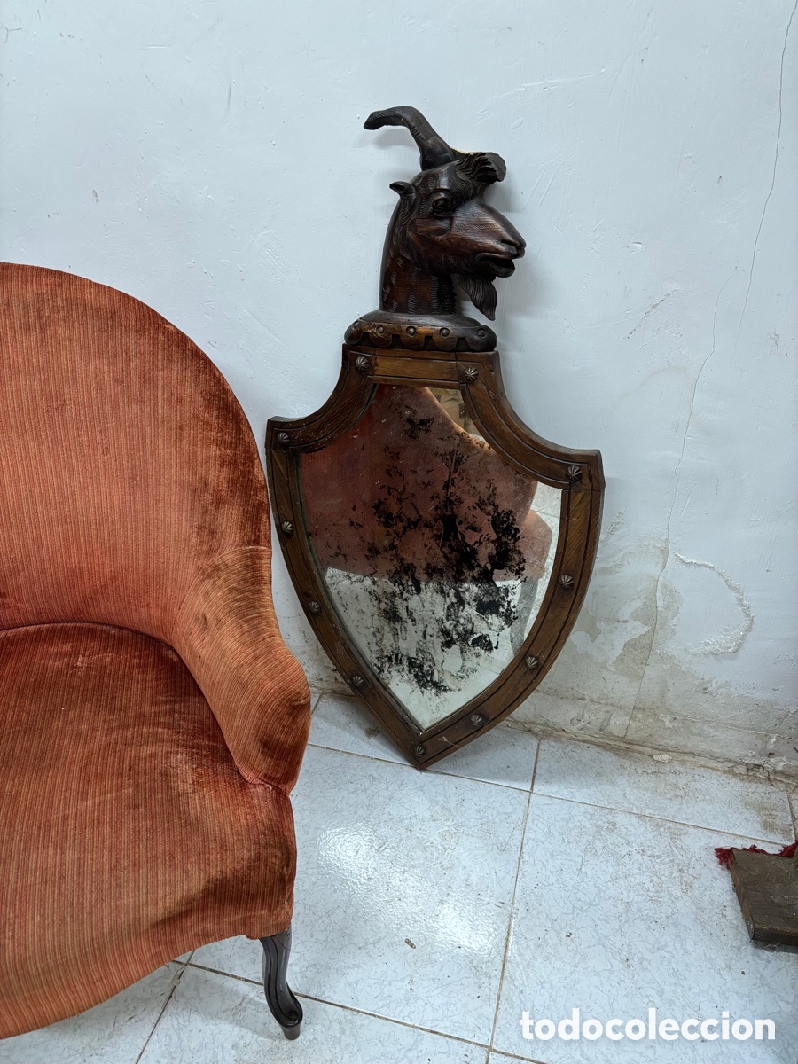 Antig&uuml;edades: Espejo Cabeza de Cabr&oacute;n - Foto 4