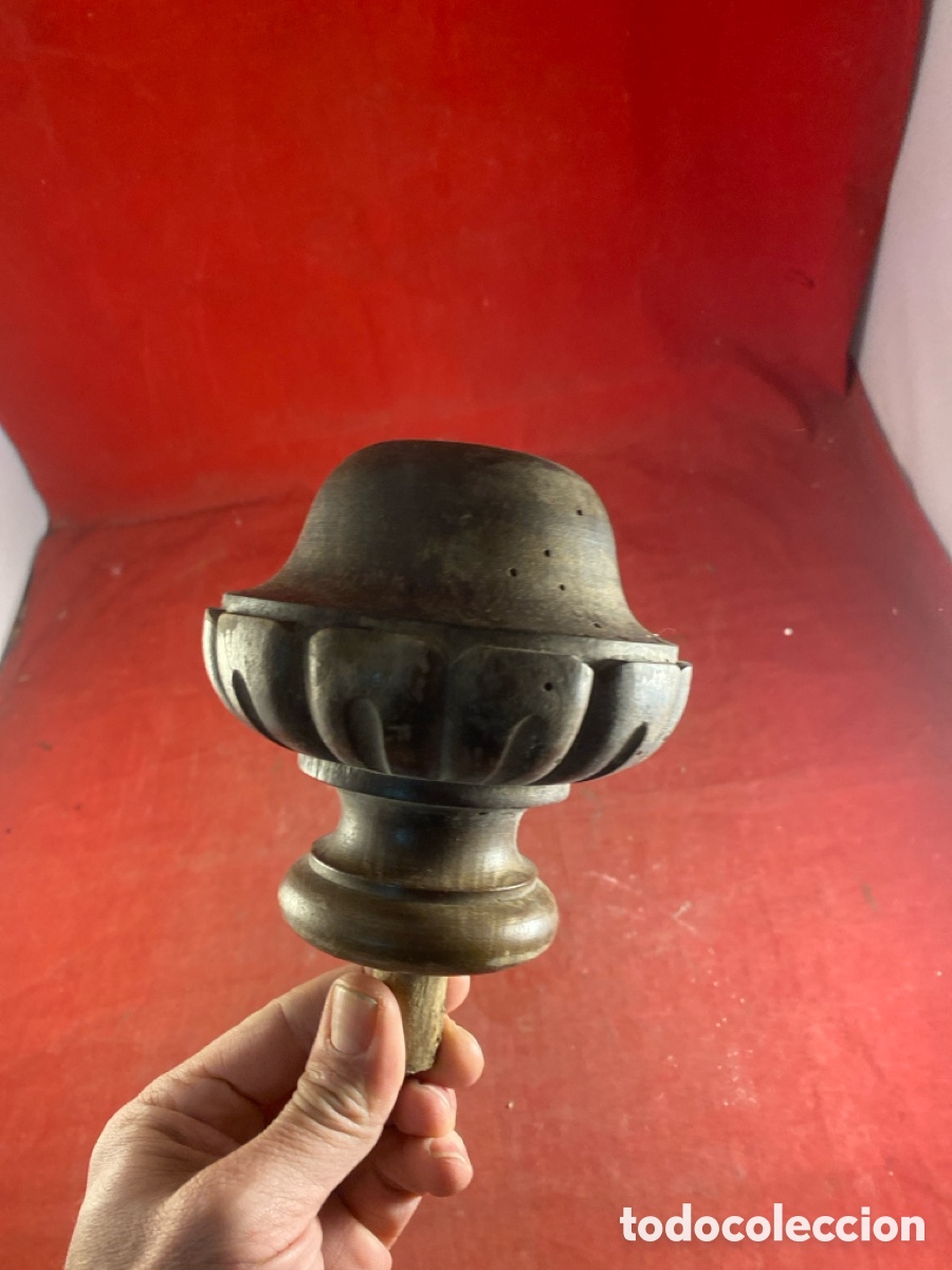 Antig&uuml;edades: REMATE O PIE DE MADERA PARA MUEBLE - Foto 2