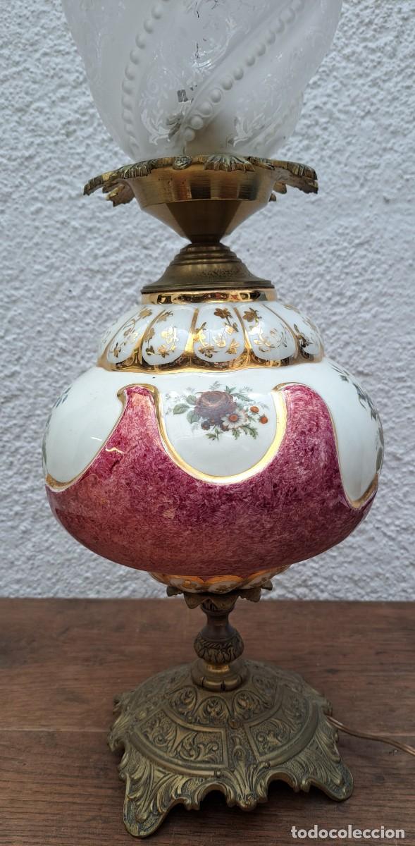Antig&uuml;edades: L&Aacute;MPARA DE MESA PORCELANA Y BRONCE - Foto 4