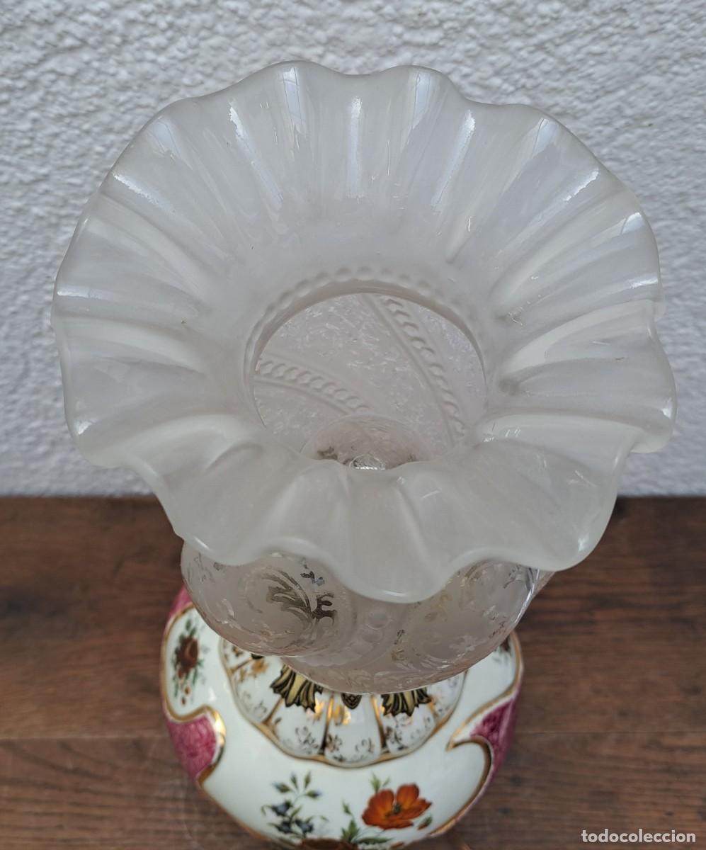 Antig&uuml;edades: L&Aacute;MPARA DE MESA PORCELANA Y BRONCE - Foto 7
