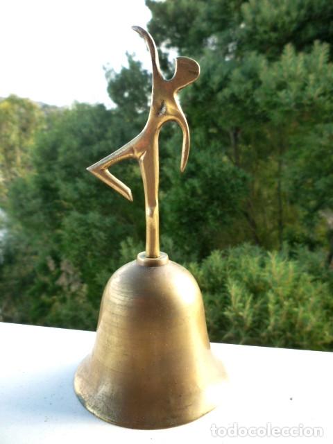 Antig&uuml;edades: CAMPANA BAILARINA EN BRONCE Y LAT&Oacute;N - Foto 5