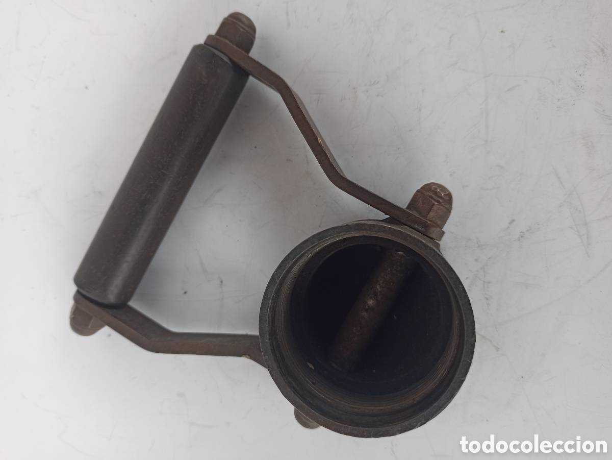 Antig&uuml;edades: Tap&oacute;n de bronce - Foto 3