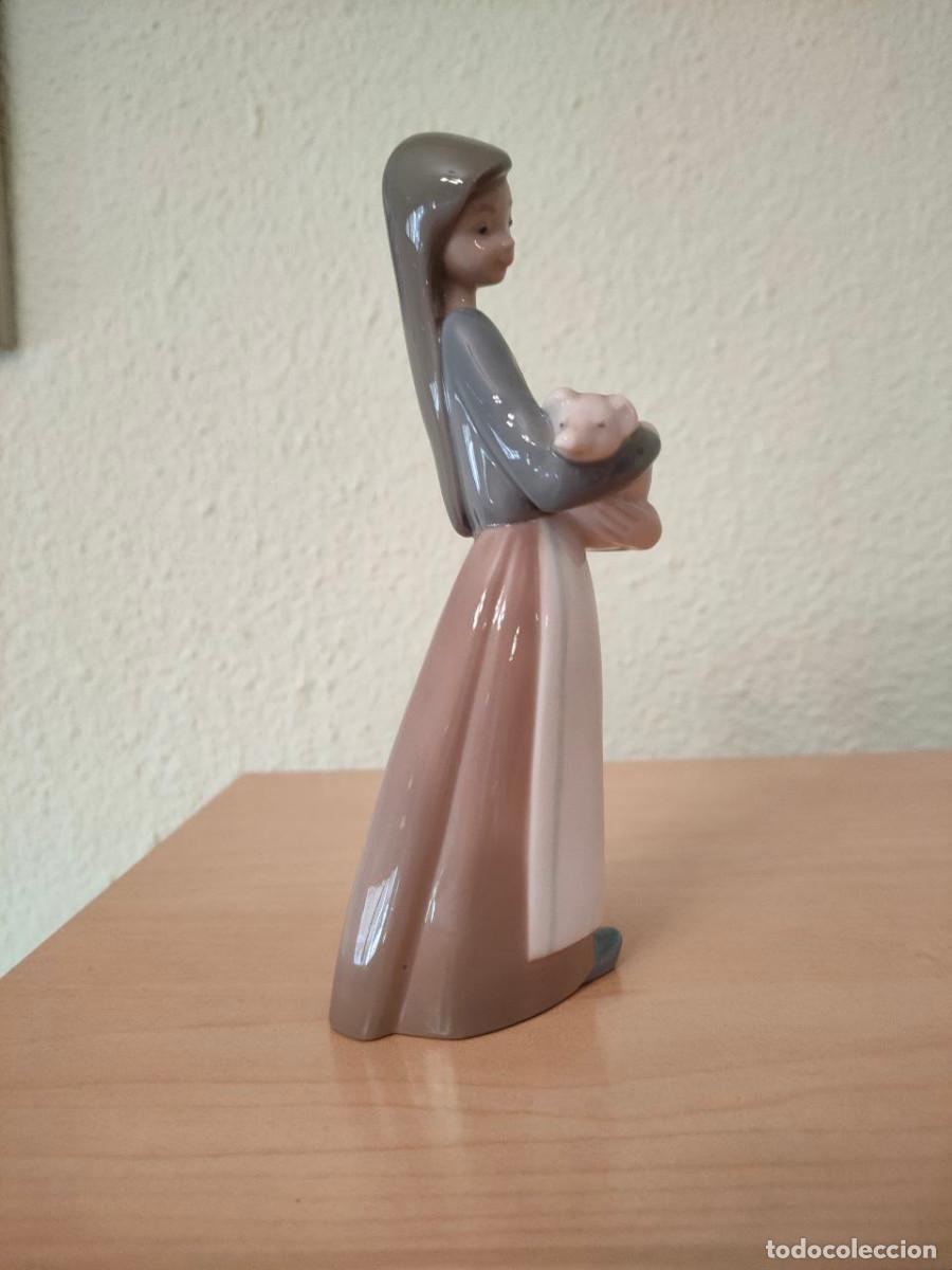 Antig&uuml;edades: Ni&ntilde;a con cerdito Lladro - Foto 2