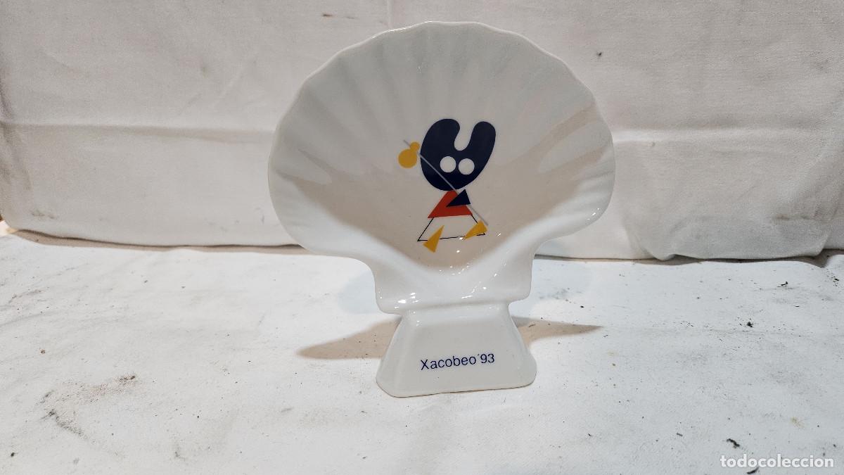 Antig&uuml;edades: concha de ceramica firmada - Foto 2