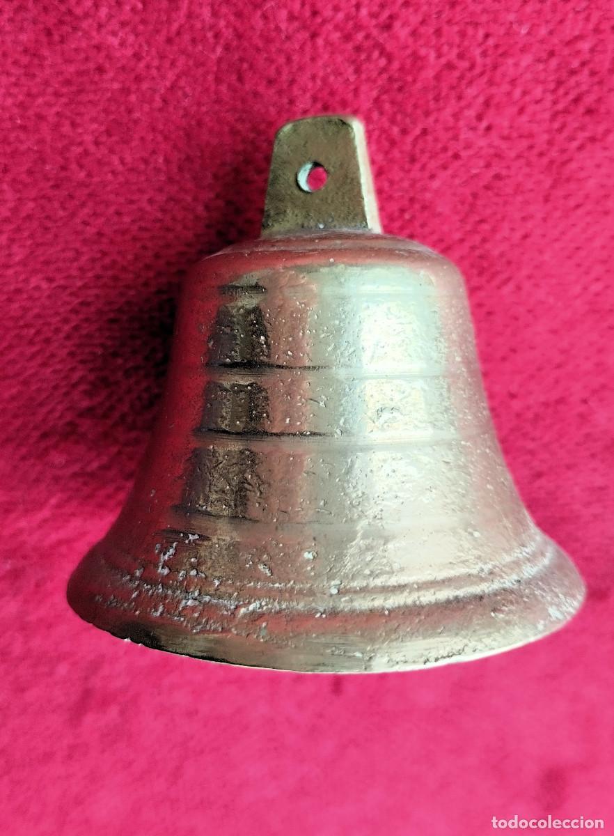 Antig&uuml;edades: CAMPANA DE BRONCE MACIZO - Foto 2