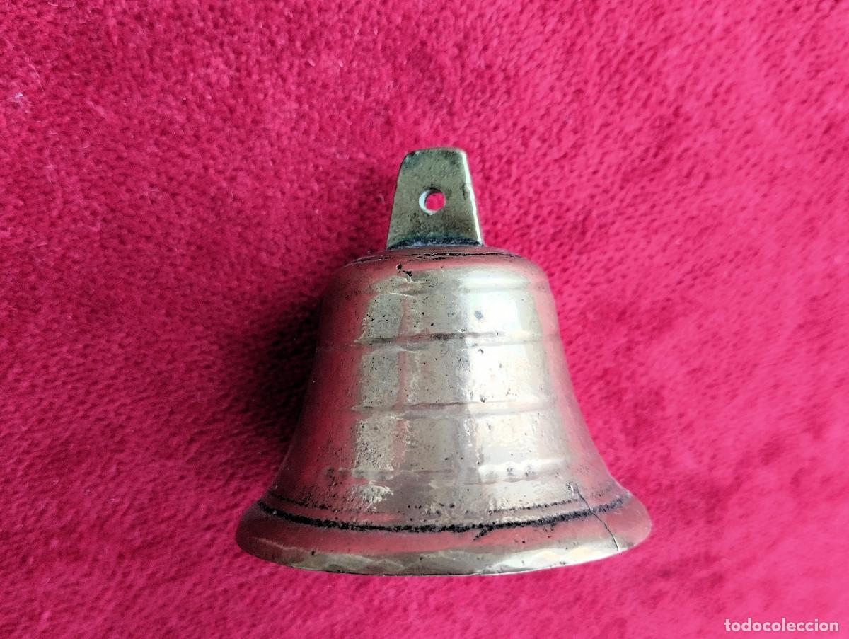 Antig&uuml;edades: CAMPANA DE BRONCE MACIZO - Foto 2