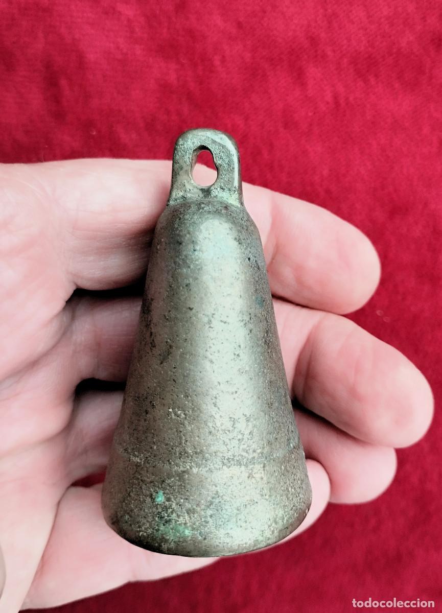 Antig&uuml;edades: CAMPANA DE BRONCE - BUEN SONIDO - Foto 2