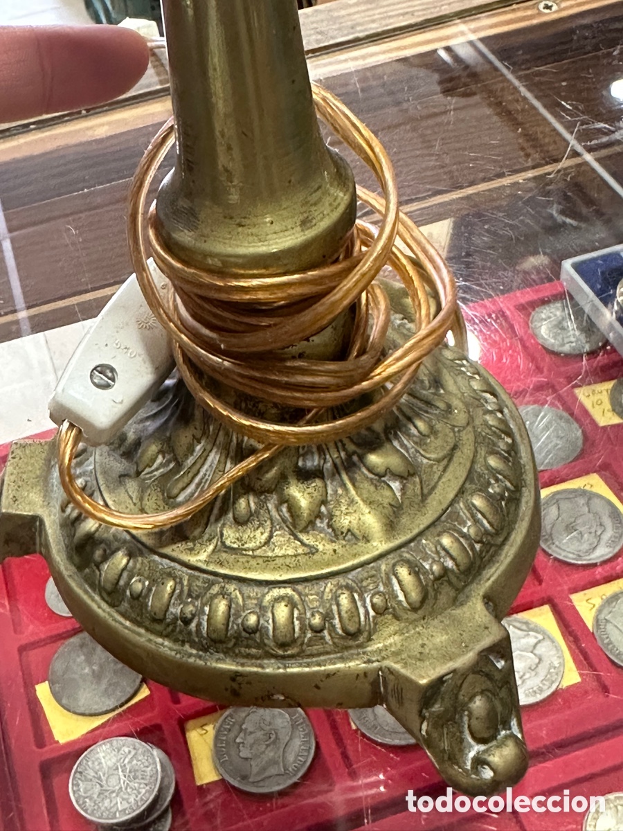 Antig&uuml;edades: Bonita l&aacute;mpara de bronce - Foto 3