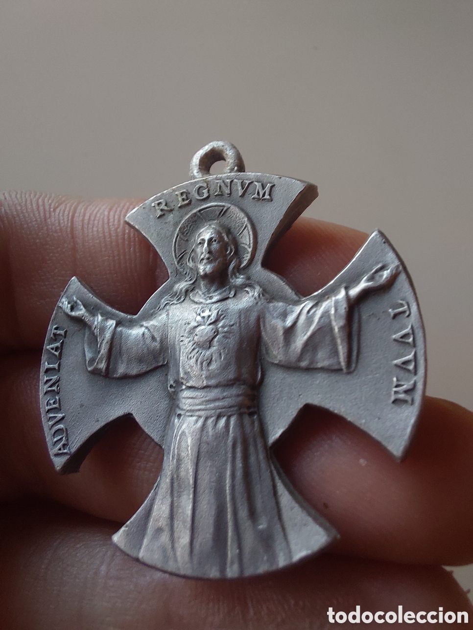 Antig&uuml;edades: Medalla cruz adveniat regnum tuum - Foto 1