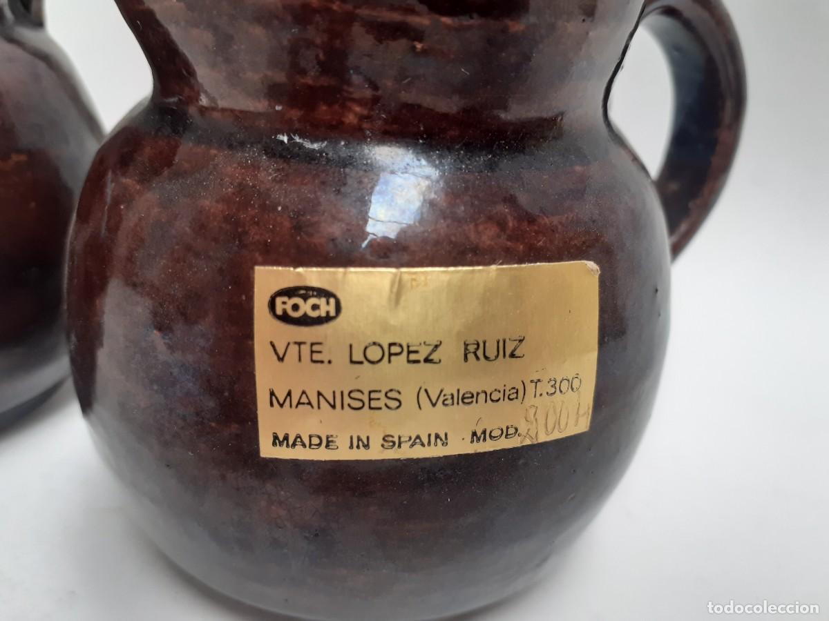 Antig&uuml;edades: Juego de 2 jarras Manises - Foto 4