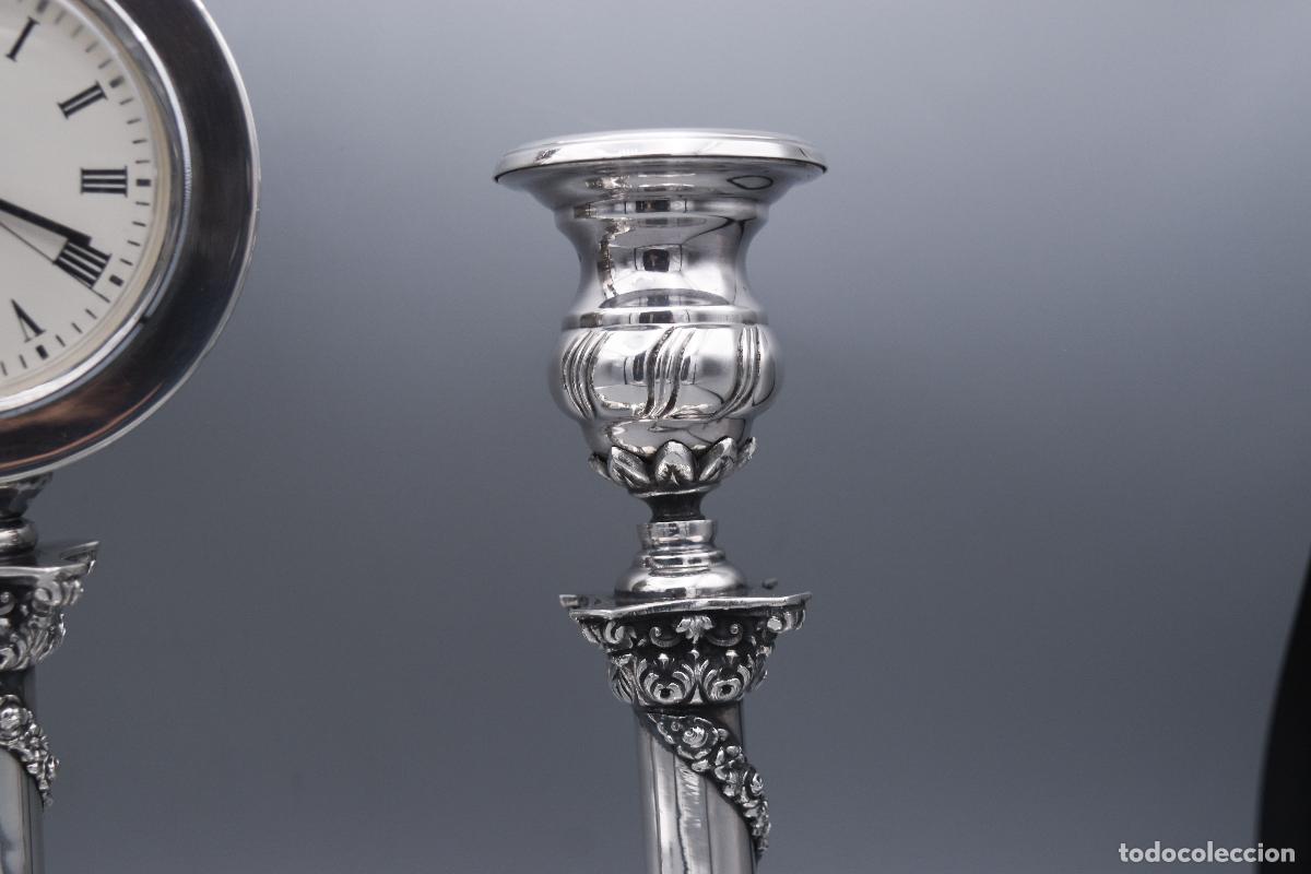Antig&uuml;edades: Plata - Candeleros con reloj - Foto 11