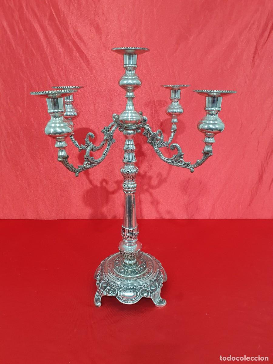 Antig&uuml;edades: Gran candelabro en bronce plateado 64 cm - Foto 1