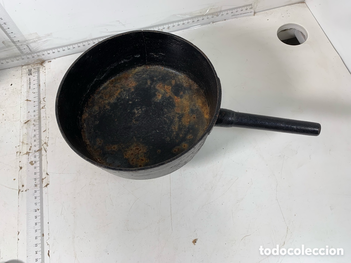 Antig&uuml;edades: 01_ Cazo de fundici&oacute;n con patas - Foto 2
