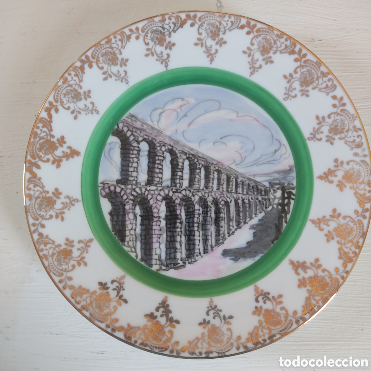 Antig&uuml;edades: Plato recuerdo de Segovia - Foto 1