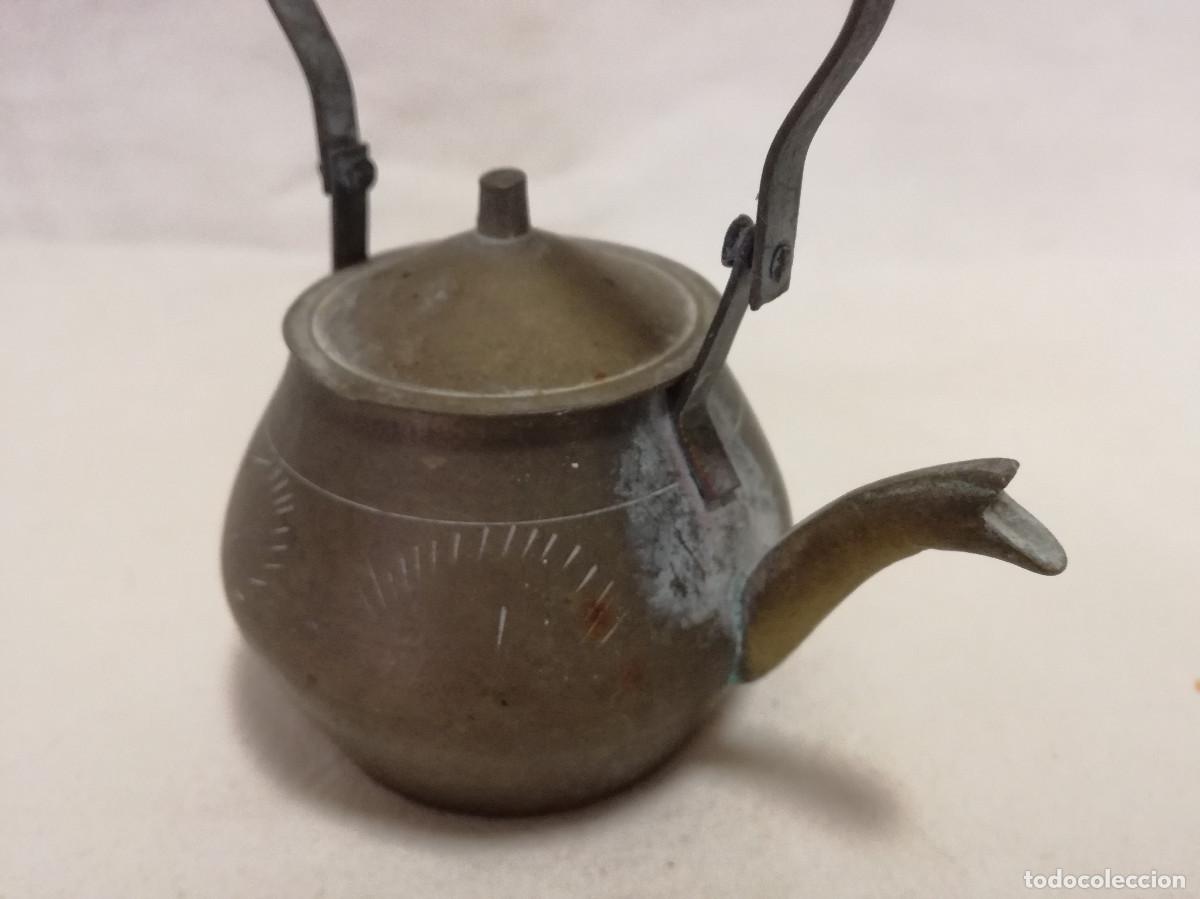 Antig&uuml;edades: PEQUE&Ntilde;A TETERA / CAFETERA DE BRONCE / LATON - Foto 4