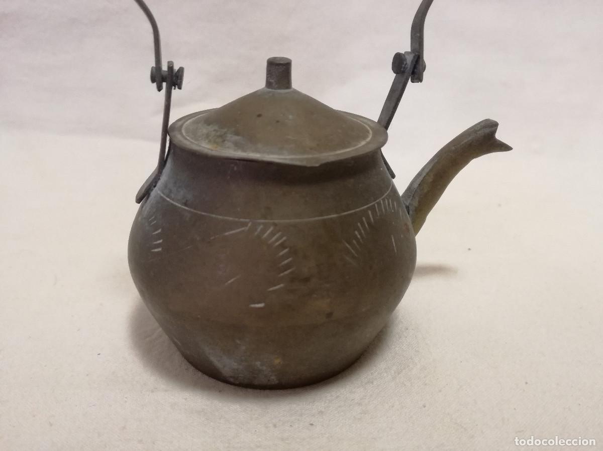 Antig&uuml;edades: PEQUE&Ntilde;A TETERA / CAFETERA DE BRONCE / LATON - Foto 5