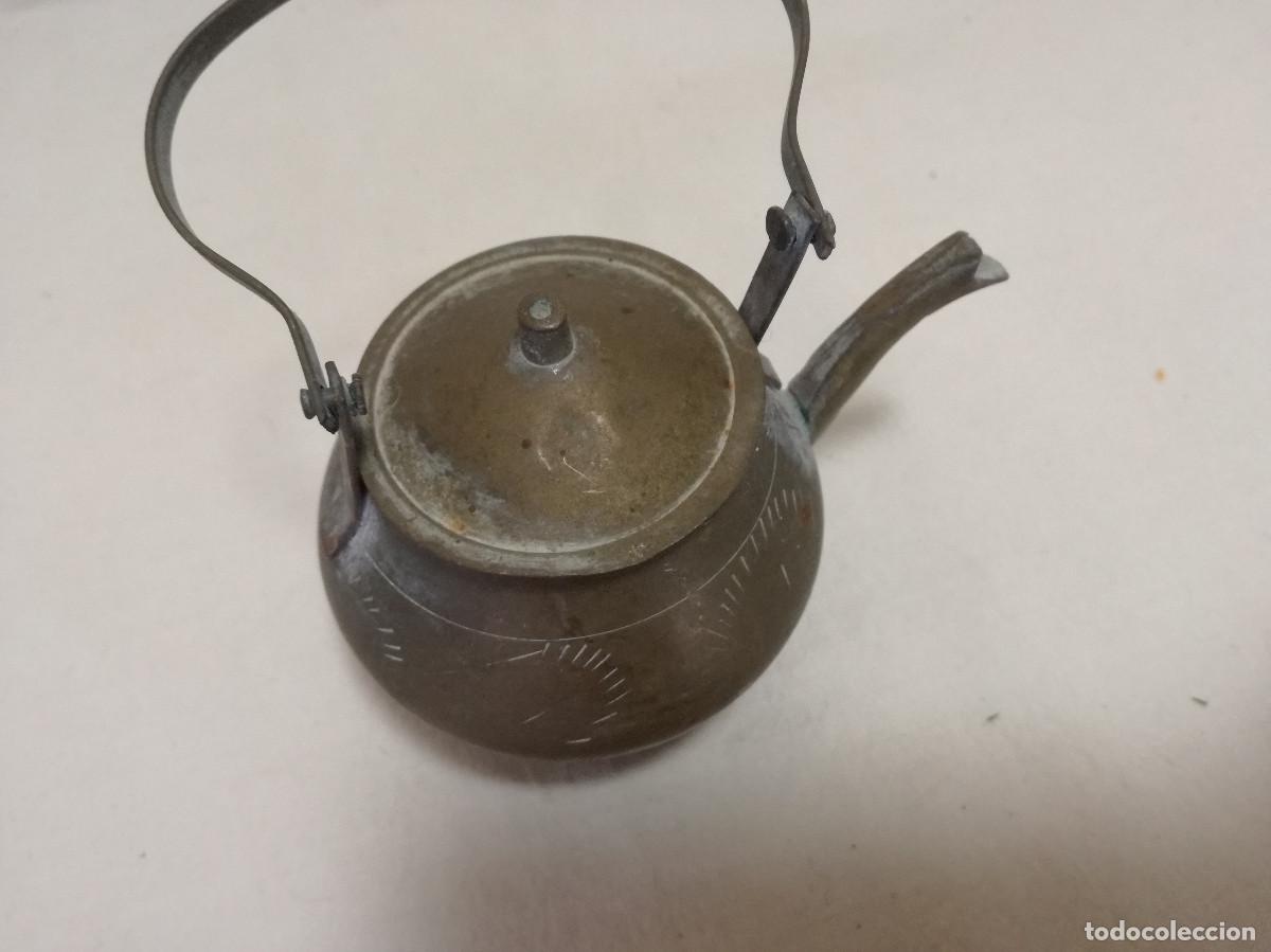Antig&uuml;edades: PEQUE&Ntilde;A TETERA / CAFETERA DE BRONCE / LATON - Foto 7