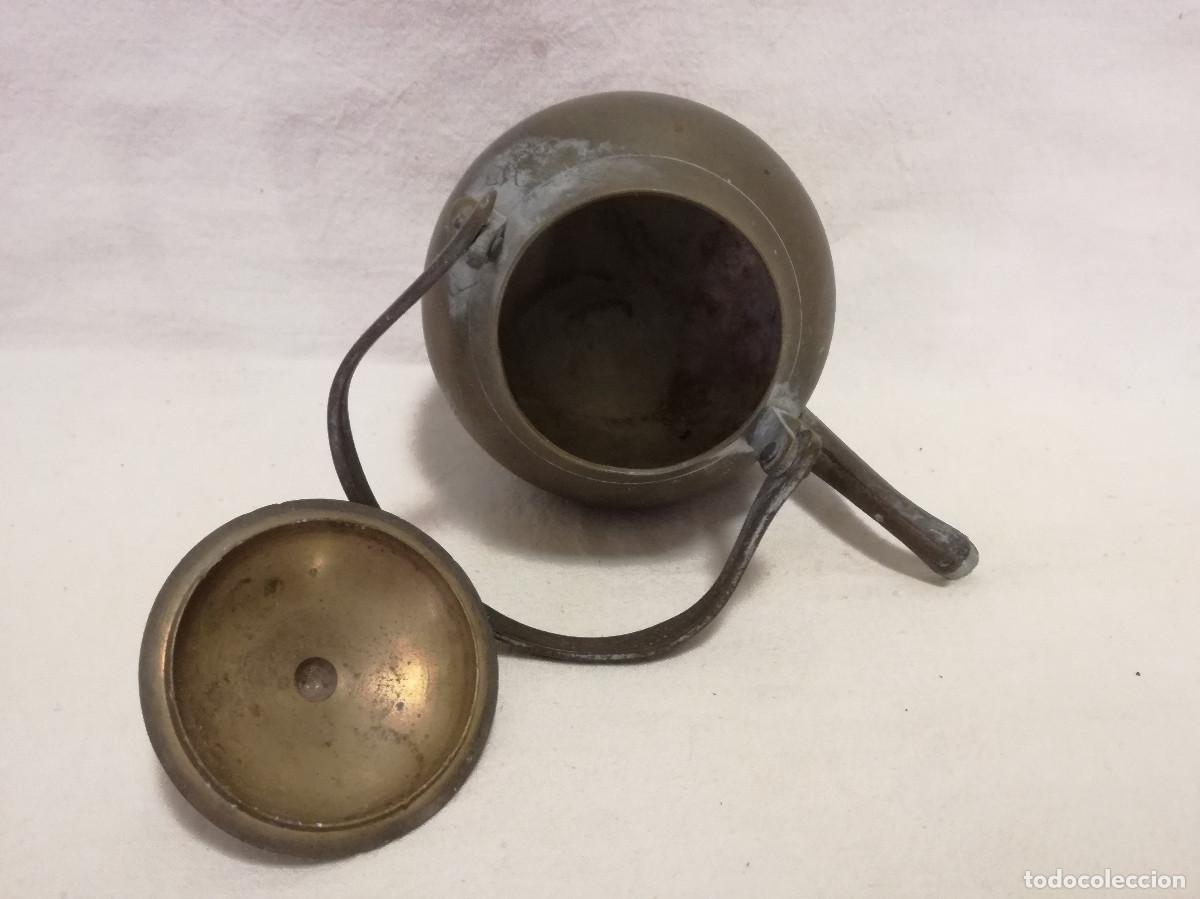 Antig&uuml;edades: PEQUE&Ntilde;A TETERA / CAFETERA DE BRONCE / LATON - Foto 7