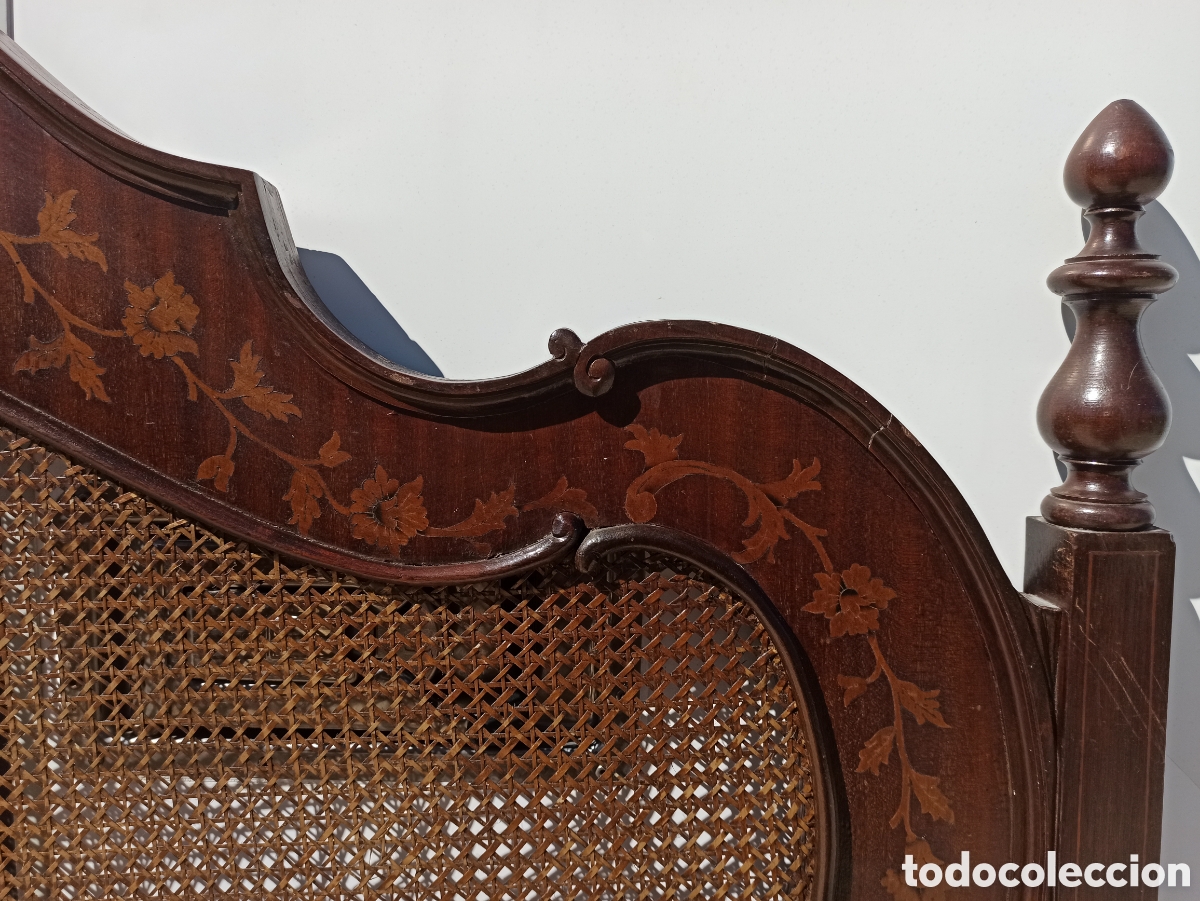 Antig&uuml;edades: Cama en liquidaci&oacute;n con marqueter&iacute;a - Foto 4