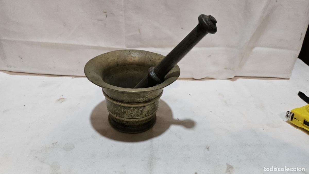 Antig&uuml;edades: mortero de bronce antiguo - Foto 1