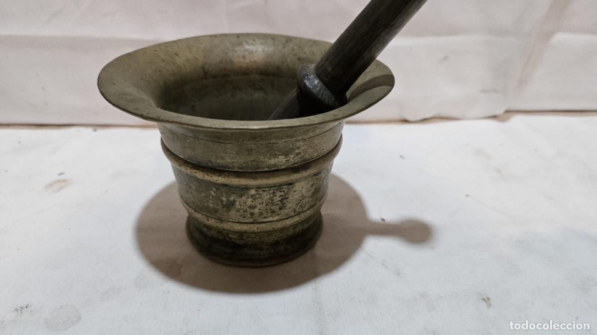 Antig&uuml;edades: mortero de bronce antiguo - Foto 2