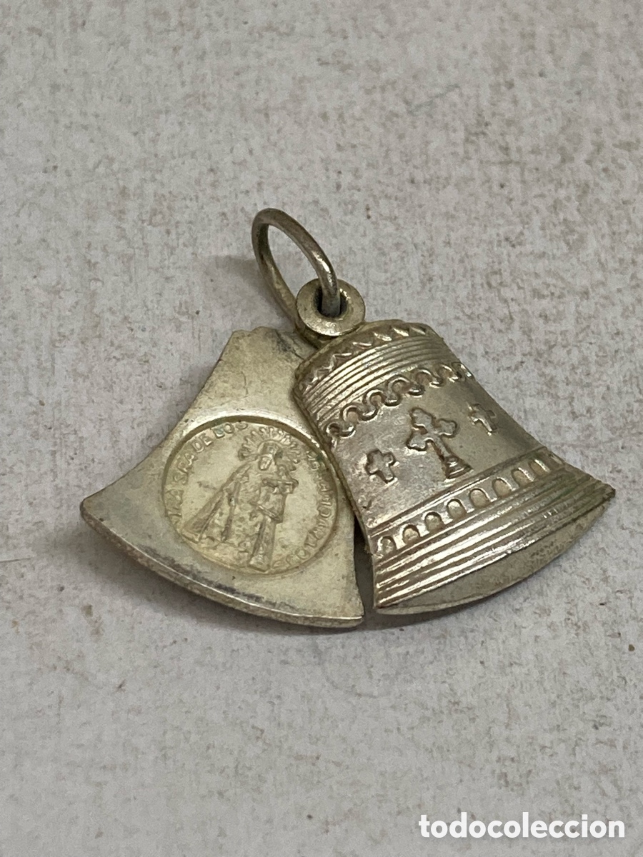 Antig&uuml;edades: Medalla de metal religiosa C208 - Foto 3