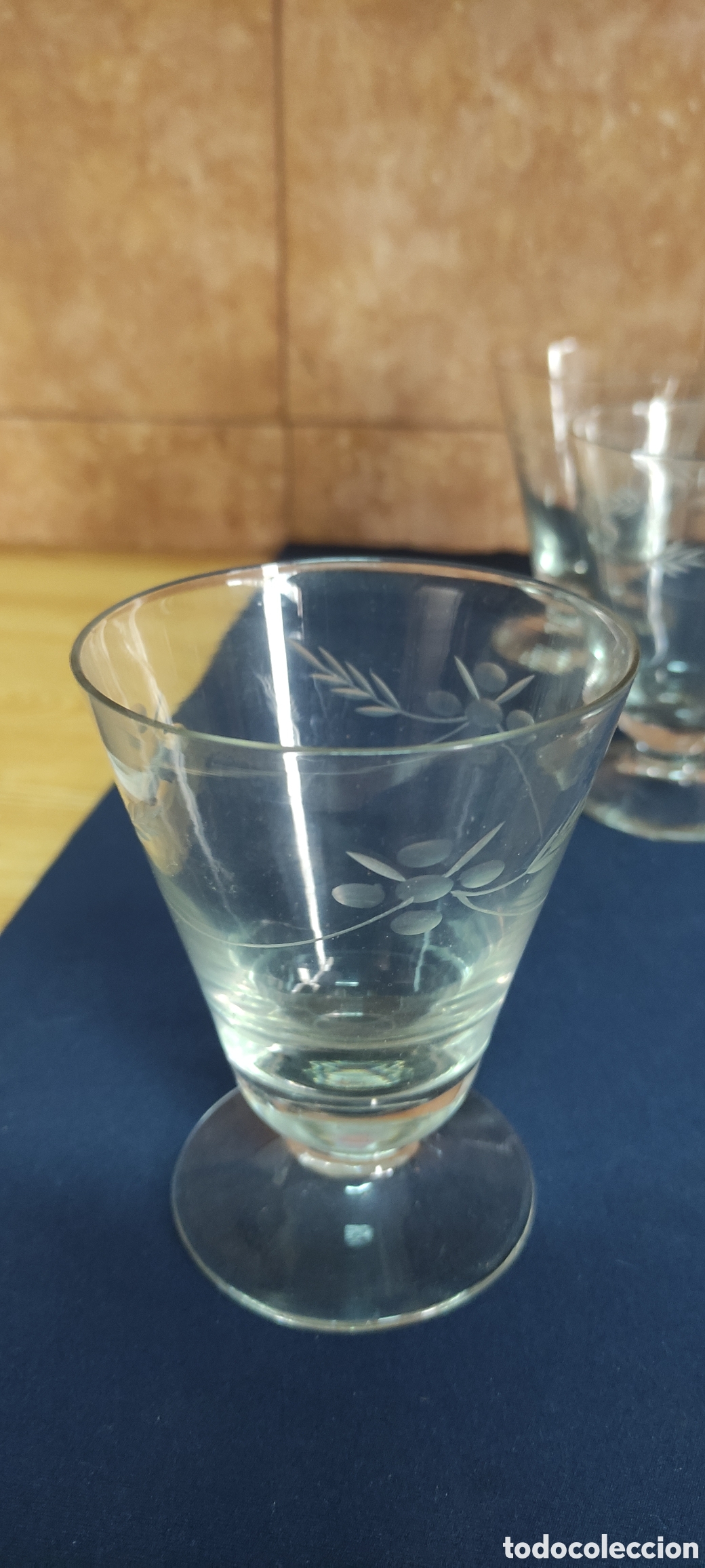 Antig&uuml;edades: Juego 8 copas cristal tallado - Foto 3